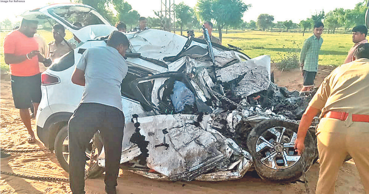Constable, 3 others die as car rams into truck